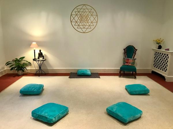 OM Mindfulness Meditation Training
