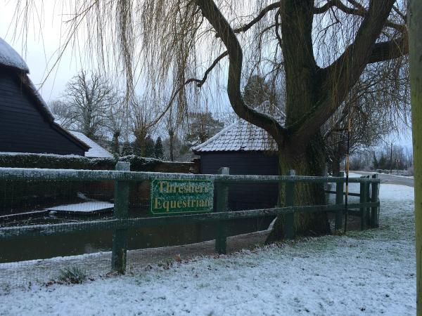 Threshers Equestrian