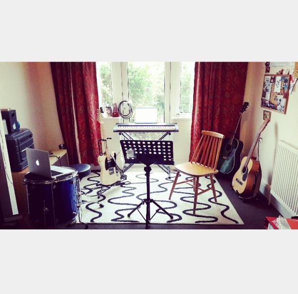 Guitar and Ukulele Tuition Birmingham