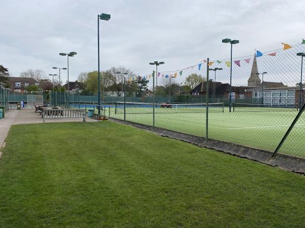 Oakleigh Park Lawn Tennis & Squash Club