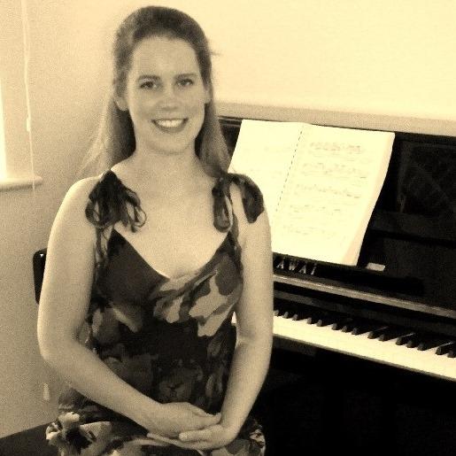 Piano & Violin Lessons With Anna Jacobs