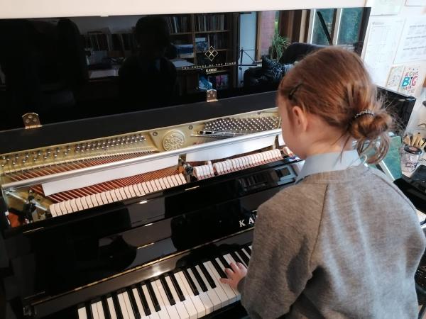 Emily Eccles Piano Tuition