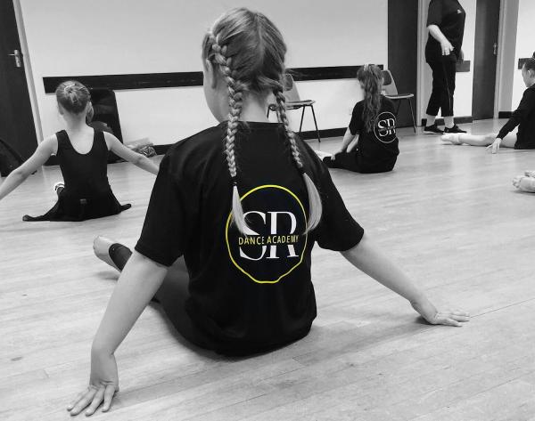 SR Dance Academy