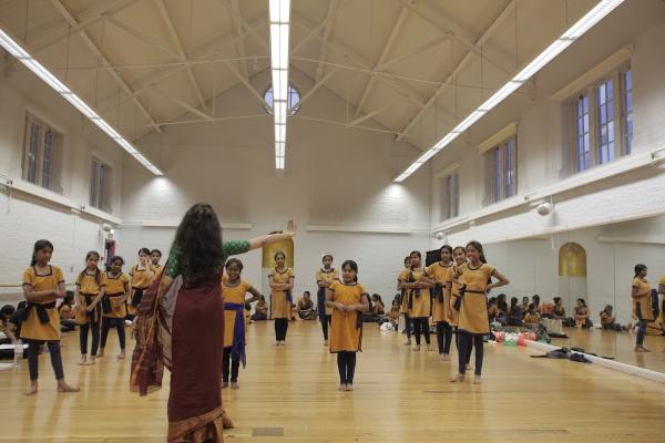 Bharatanatyam By Radhini Sivadharan Kalaimanram