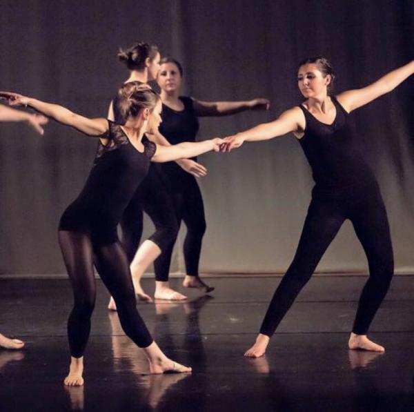 Mes Amies Dance Company