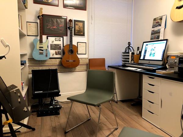 10 Best Guitar Lessons in Darton England DistinguishedTeaching.co.uk