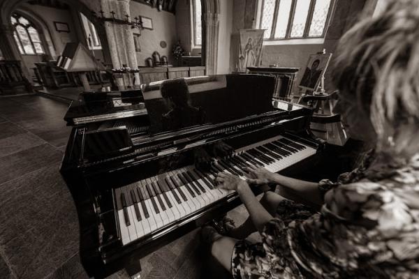 Katherine Collinge Music