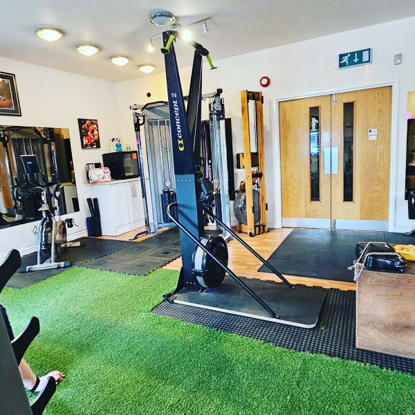 Damian Gilder Fitness Training Studio