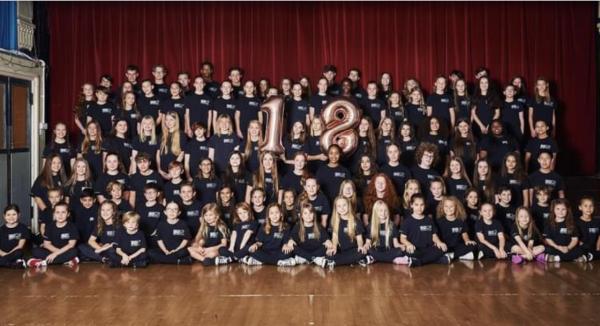 Singer Stage School