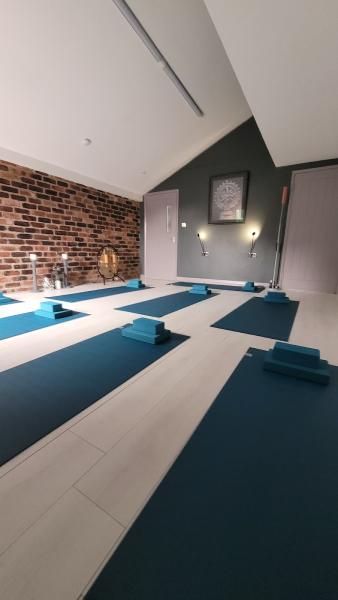 Ananda Yoga Studio & Holistic Therapies Warrington