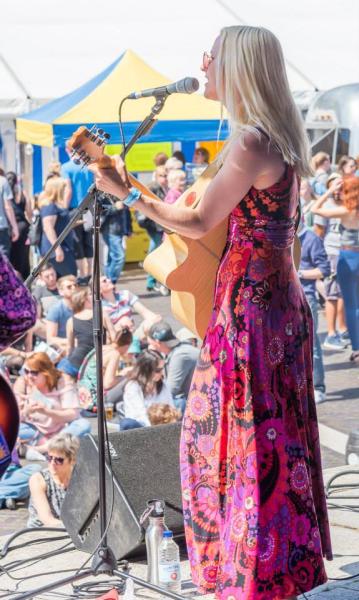 The Singing Songwriter With Anthea Prince