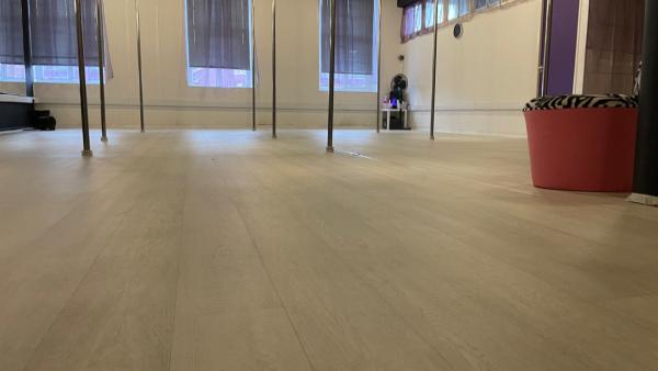 Pole Dance Studio by Nat