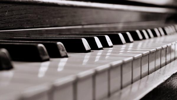 Piano and Electronic Keyboard Tuition