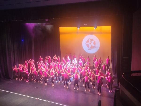 Born 2 Dance Northamptonshire