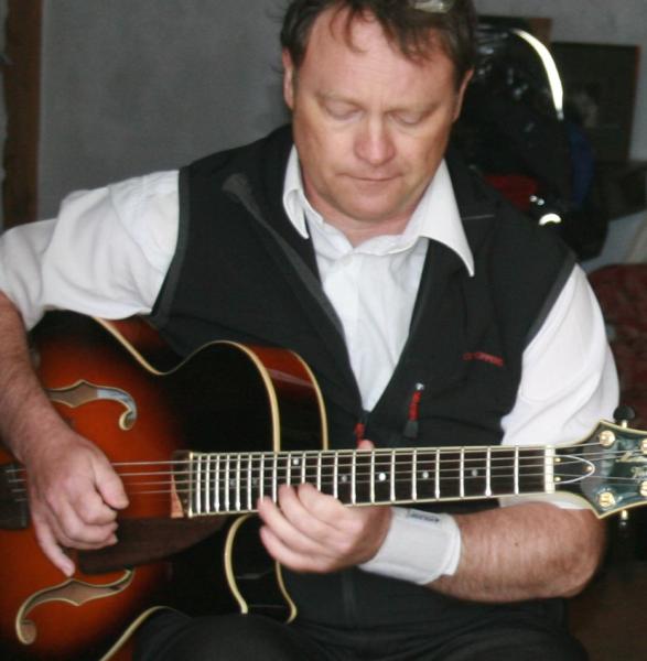 Phil Gardiner Guitar Tuition