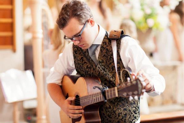 Alex Bayly Guitar Tutor