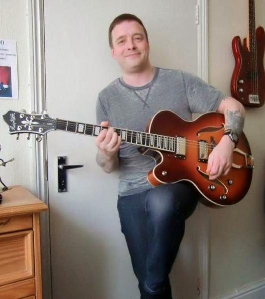 Richard Mackman Guitar & Bass Tuition