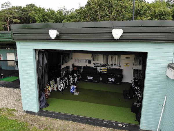 UK Golf Academy Brentwood Golf Range