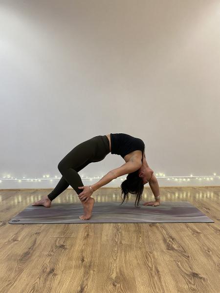 Inflo Studio (Yoga.reformer.pilates.barre.)