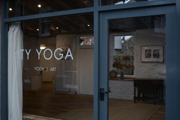 Tŷ Yoga