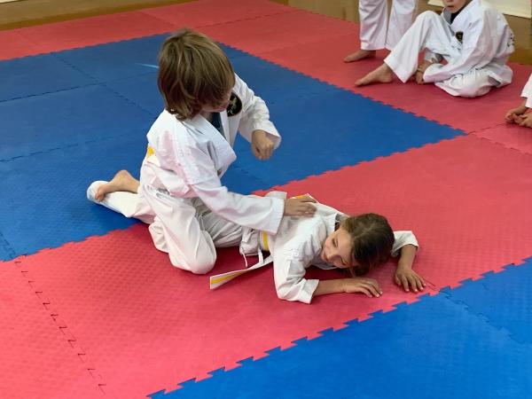 Kazoku Ju Jitsu School of Martial Arts