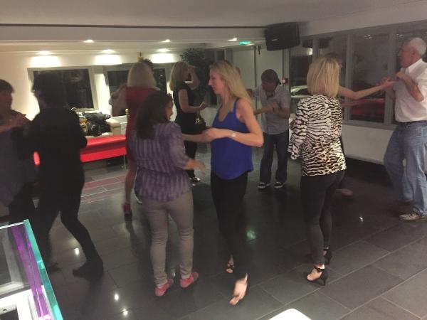 Learn to Salsa Tunbridge Wells