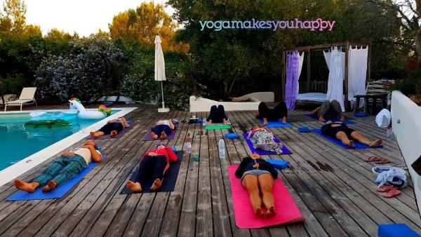 Yogamakesyouhappy