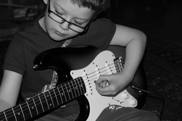 Avondale Guitar Tuition