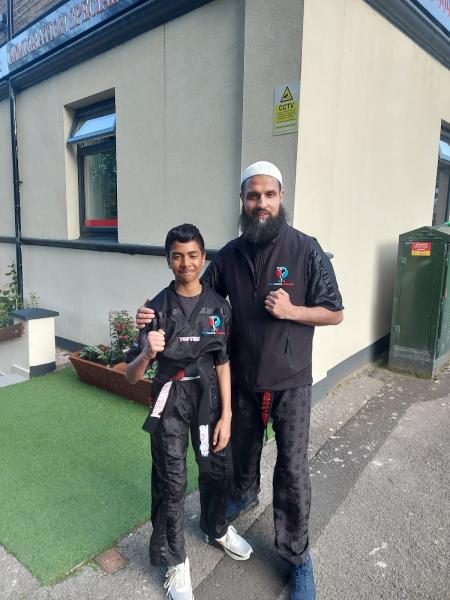 Azar Farooq Kickboxing