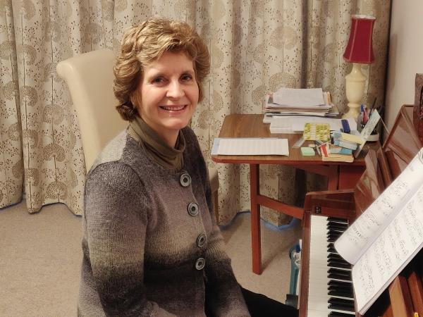 Linda's Piano Tuition Newport Piano Lessons