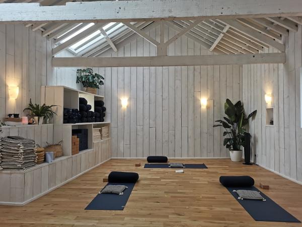 Sunshine Cafe & Yoga