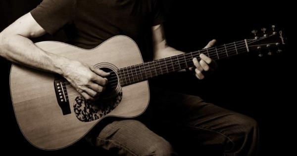The Guitar School