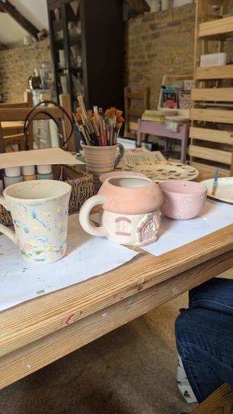 Pick a Pot & Paint in the Cotswolds