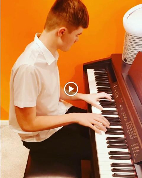 Justin Burton Piano & Violin Tuition