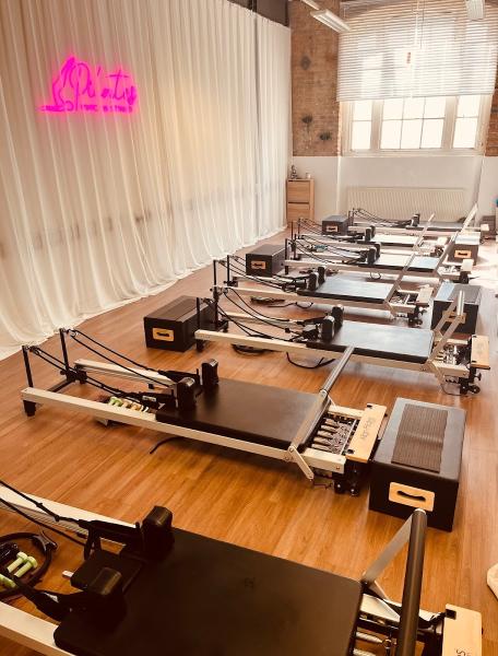 Pilates Reform Studio