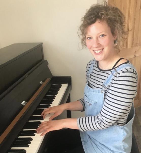 Bristol Piano Lessons With Sadie Wiggin