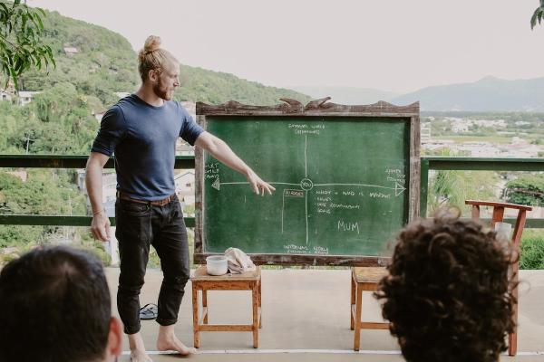 Arun Thompson Life Coach