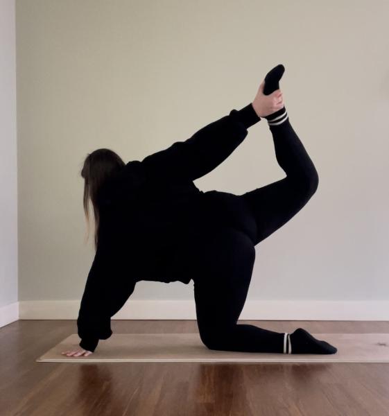 Sunni Briony Yoga