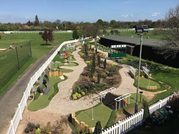 Sandown Park Golf Centre